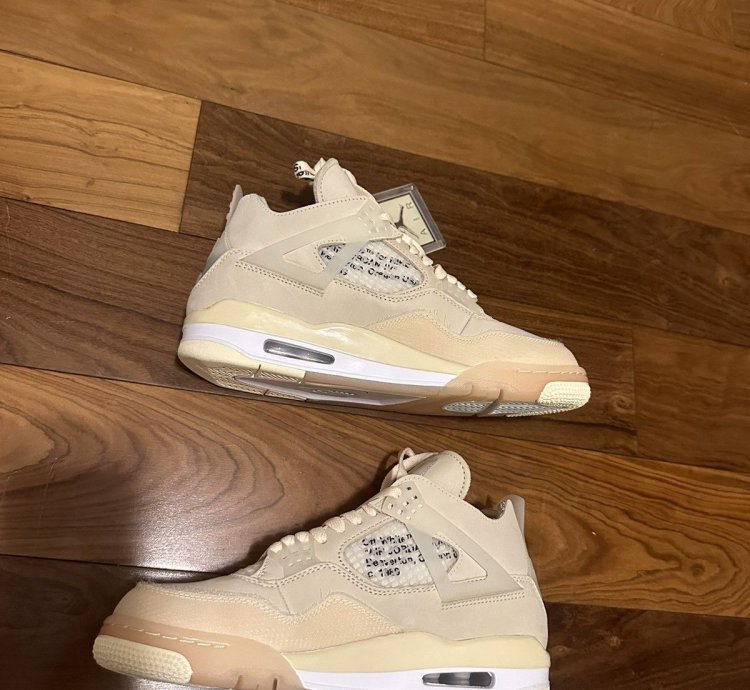 Jordan 4 Off-white