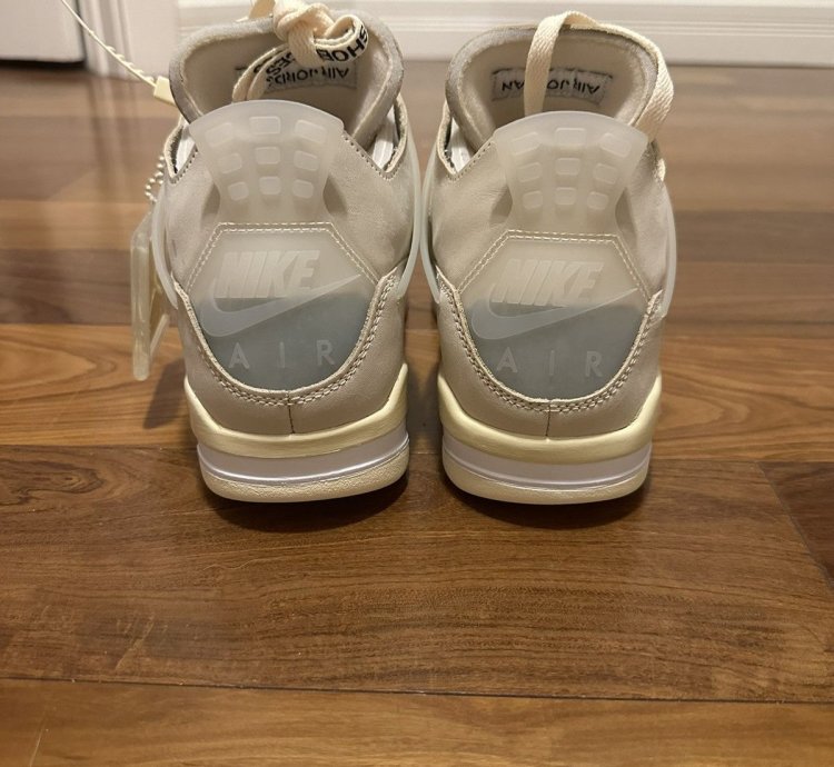 Jordan 4 Off-white