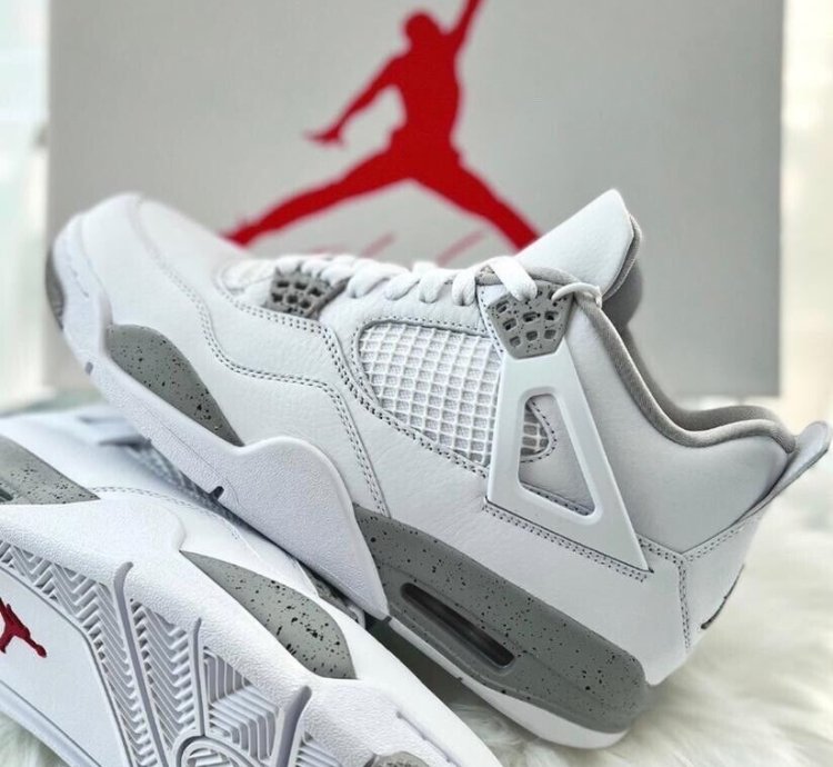 Jordan 4 Retro White Oreo 2021
