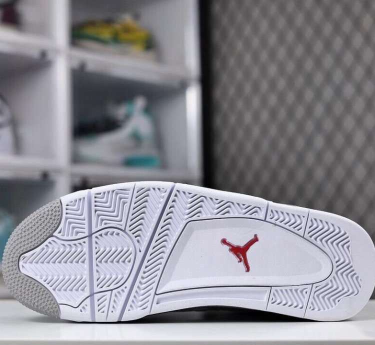 Jordan 4 Retro White Oreo 2021