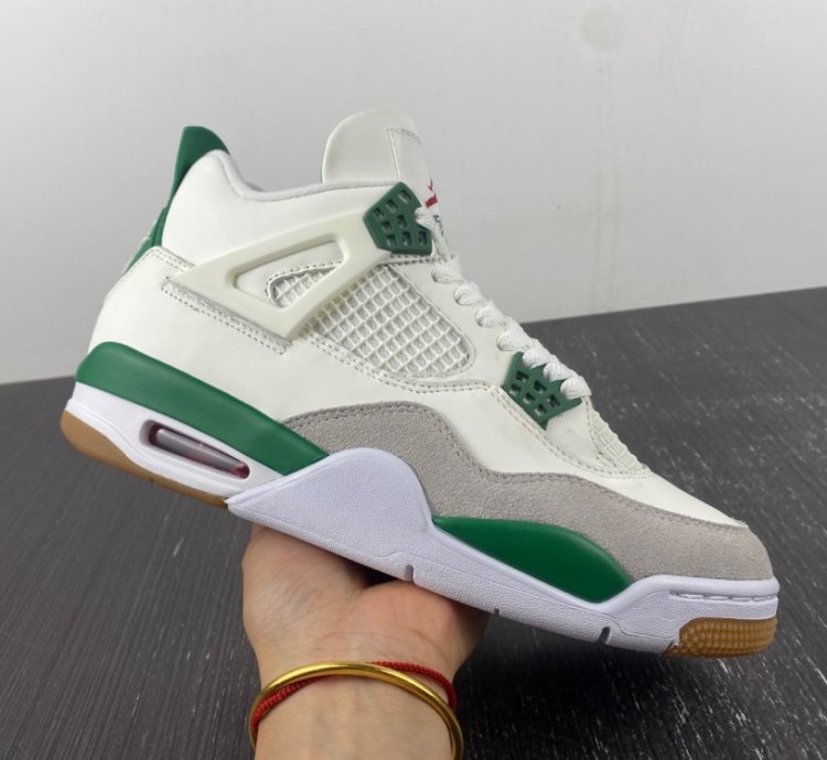 Nike Air Jordan 4 Retro Sb Pine Green