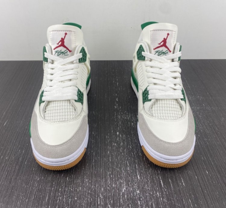 Nike Air Jordan 4 Retro Sb Pine Green