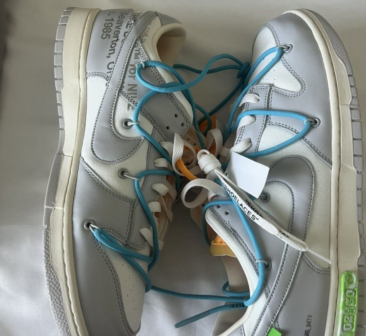 Lot 2 Off White Dunks