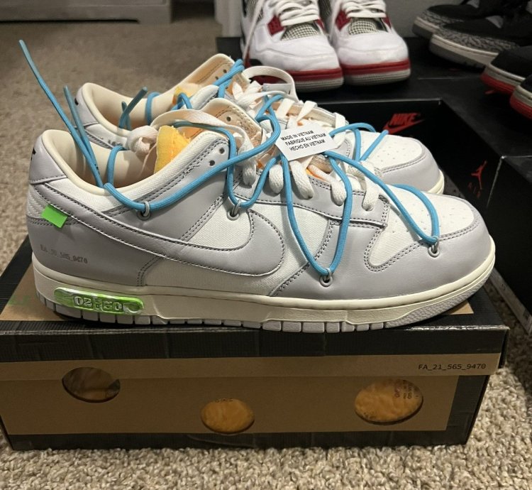 Lot 2 Off White Dunks