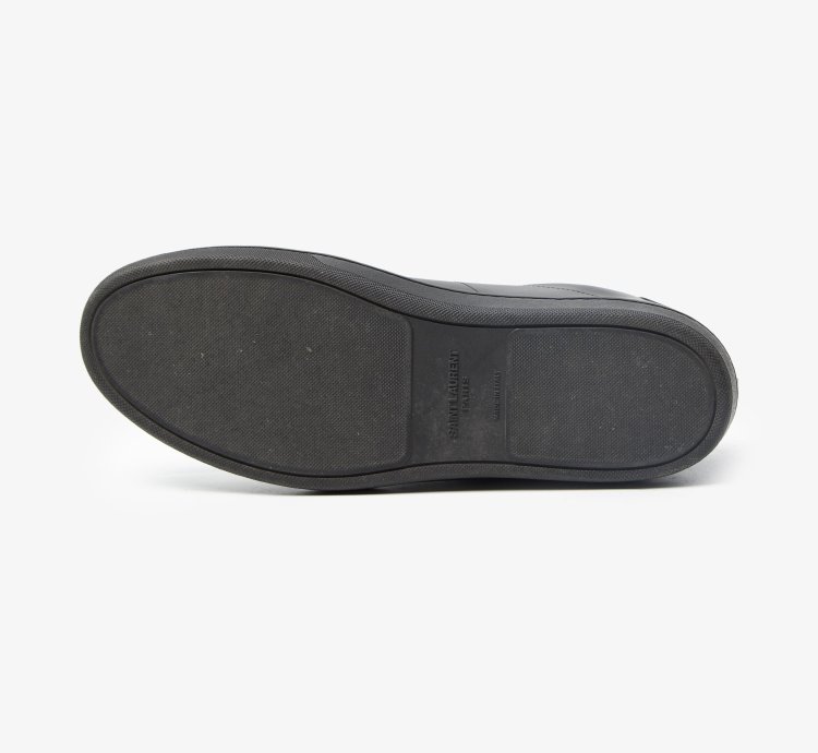 Low Top Sneakers