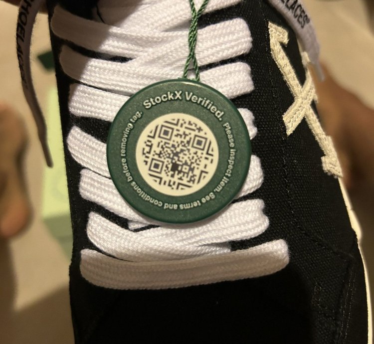 Low Vulcanized Off-white Virgil Sneakers