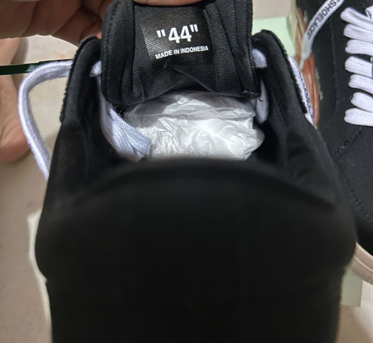 Low Vulcanized Off-white Virgil Sneakers
