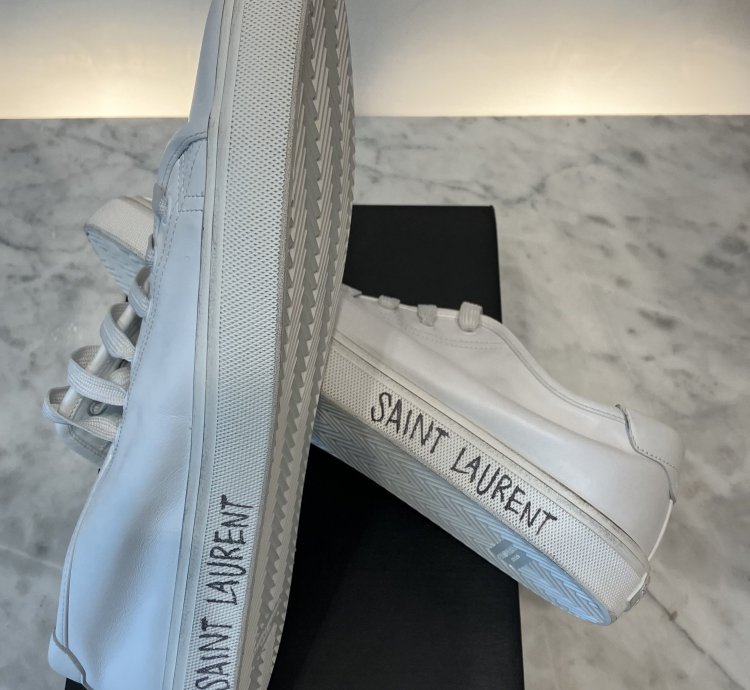 Malibu Low-top Sneakers In Smooth Leather Optical White