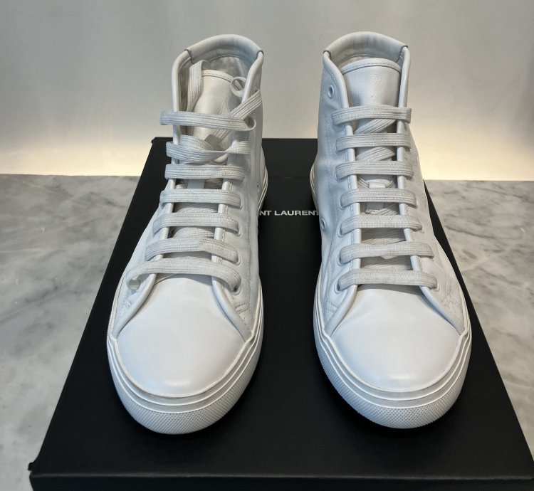Malibu Mid Top Sneakers In Smooth Leather Optical White