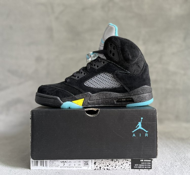 Nike Air Jordan 5 Retro Aqua