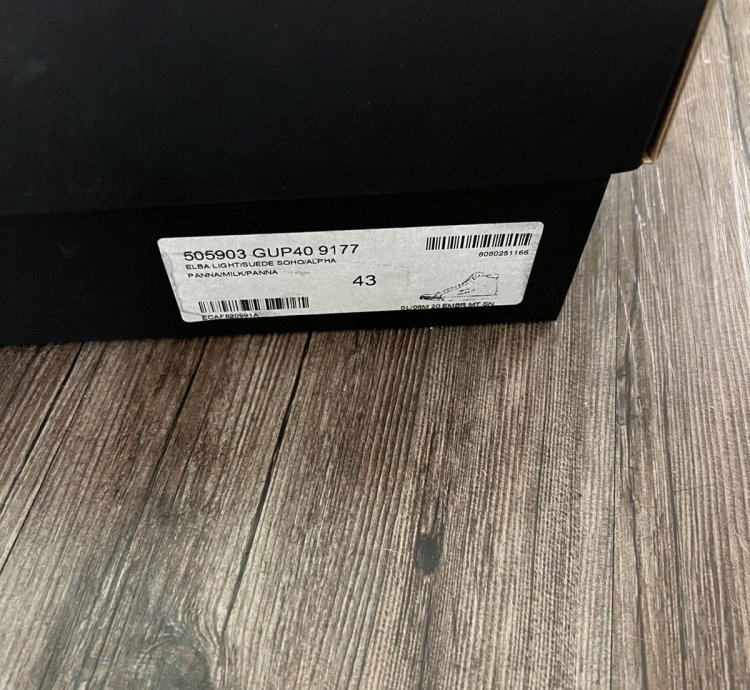 New Court High Signature Shoes