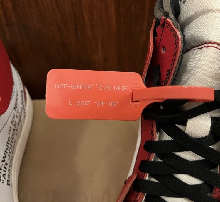 New Off-white Jordan 1 Chicago Size 10 5