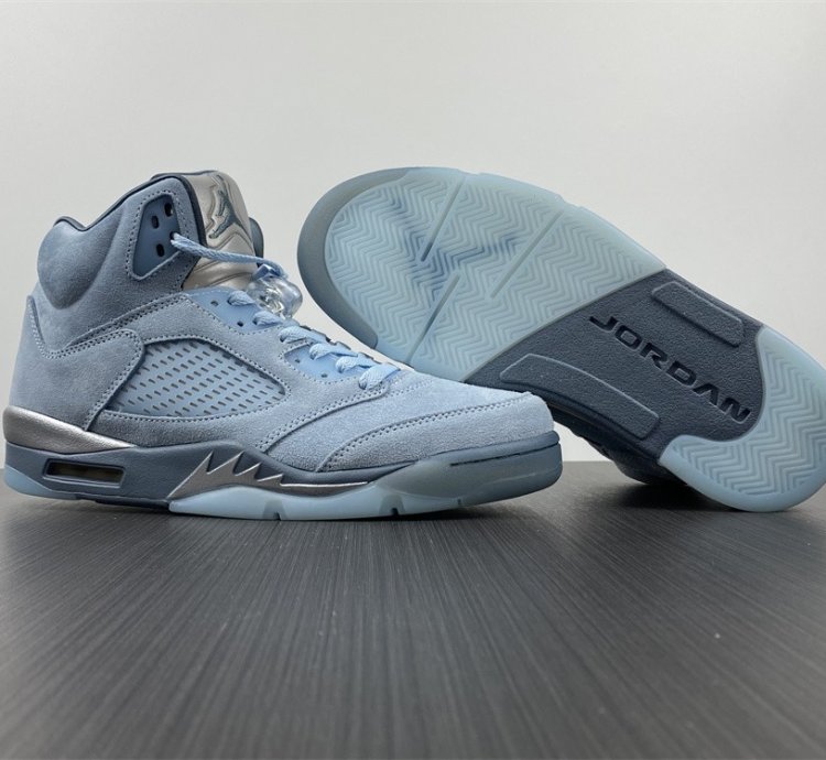 Nike Air Jordan 5 Retro Bluebird