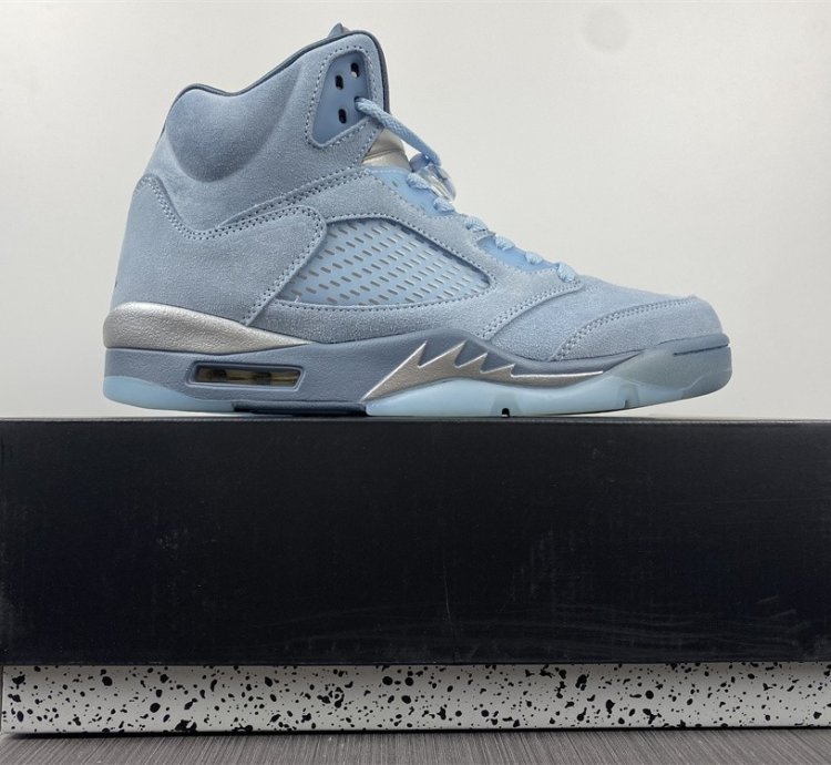 Nike Air Jordan 5 Retro Bluebird
