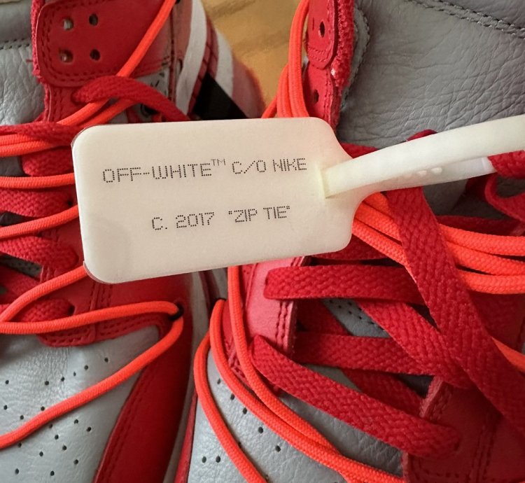 Nike Dunk Low Off-white University Red