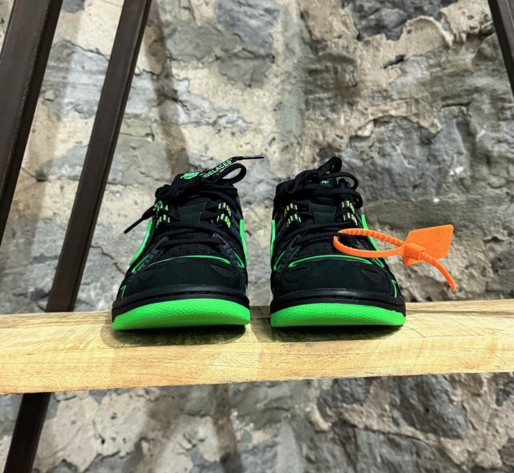 Nike Off-white Black Air Rubber Dunk Sneakers