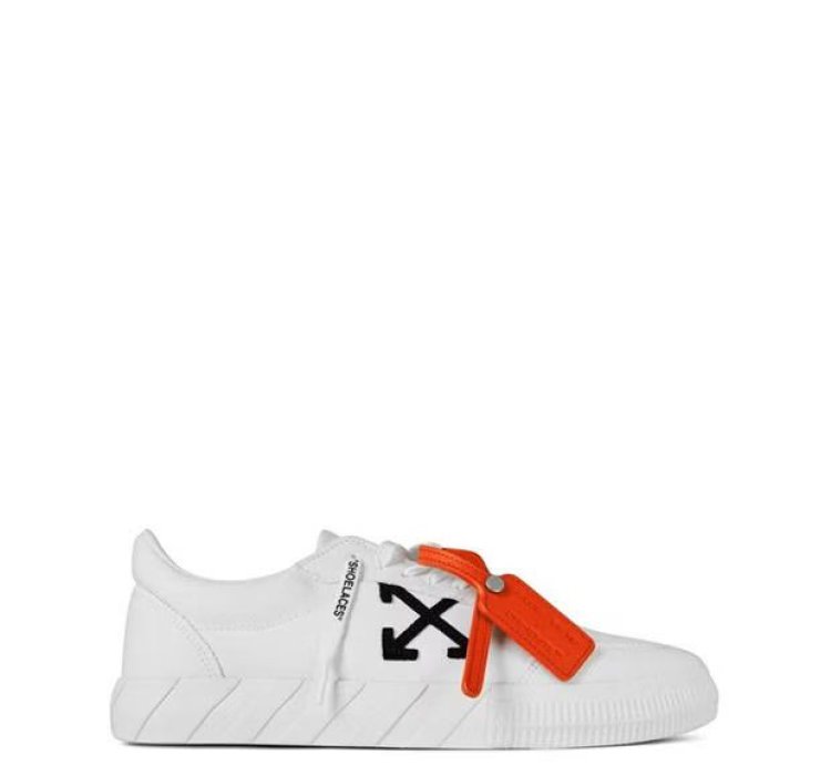 O1g2r1mq0524 Trainers In White Black