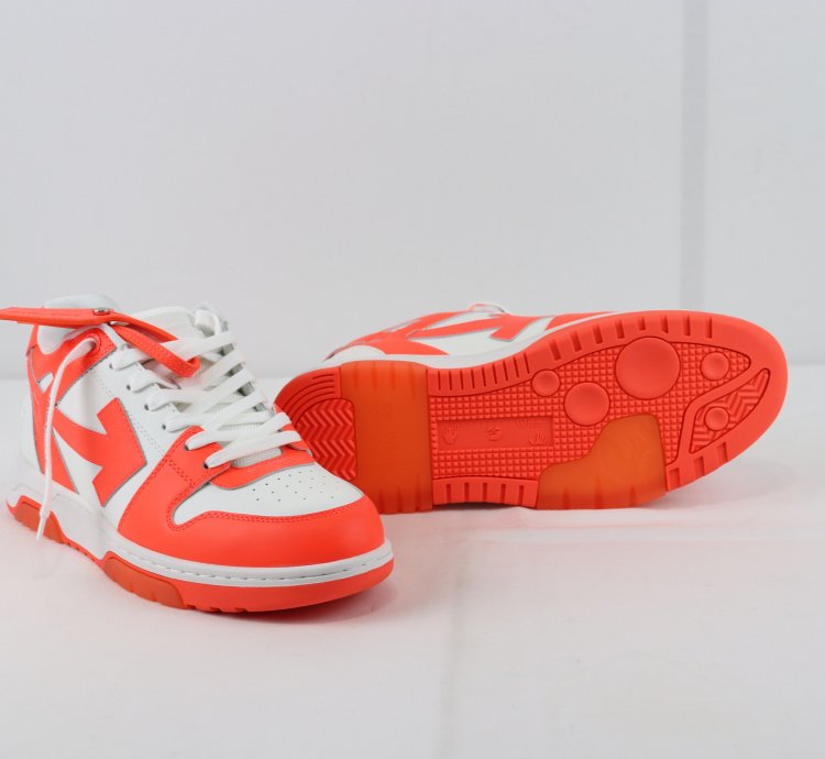 O1rshd1 2 Out Of Office Sneakers In Fluo Orange White