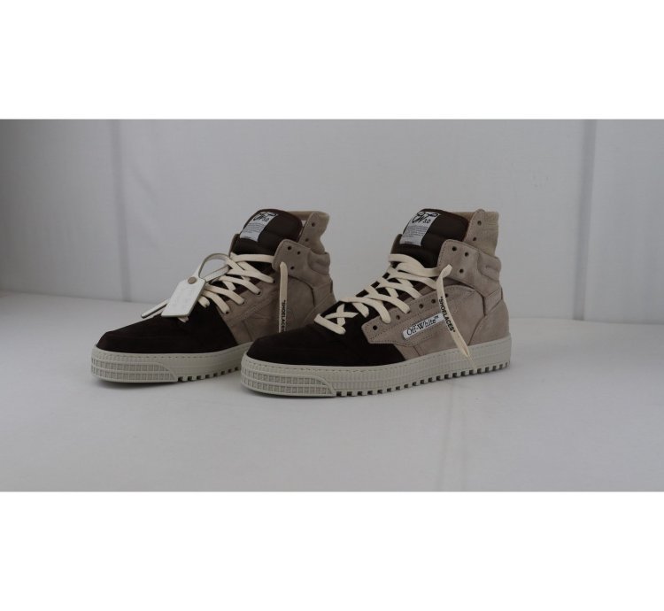 O1rshd1 3 0 Off Court Suede Sneakers In Brown