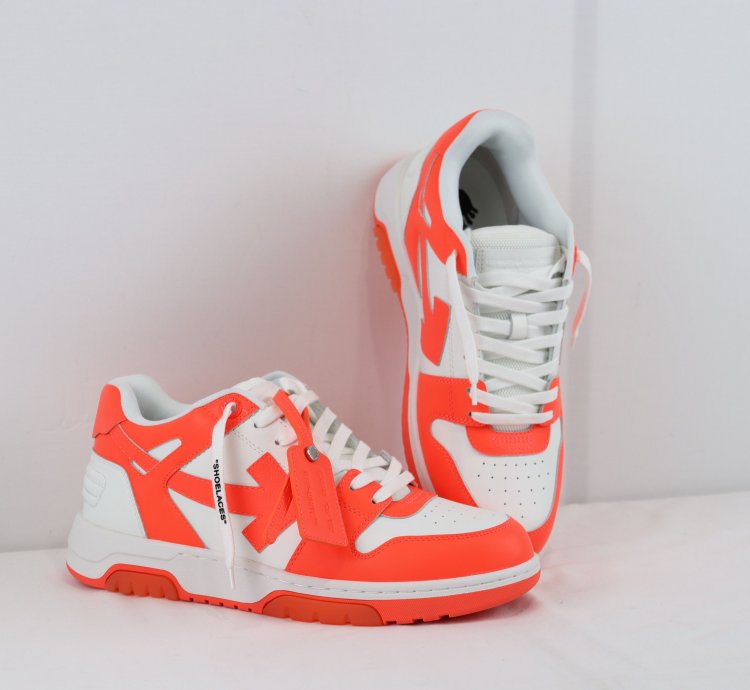 O1rshd1 3 Out Of Office Sneakers In Fluo Orange White