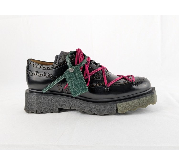 O1rshd1 Burwood Leather Brogues In Black