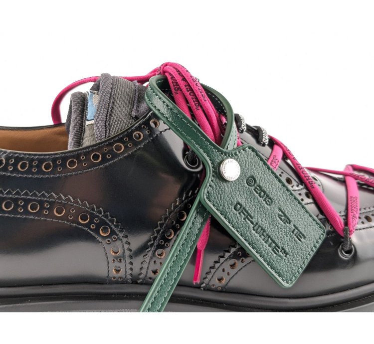O1rshd1 Burwood Leather Brogues In Black