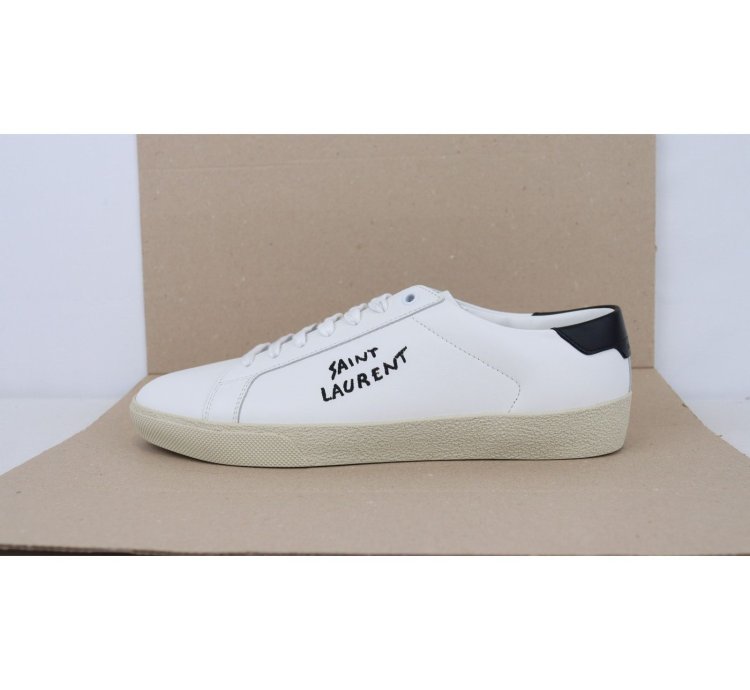 O1rshd1 Leather Court Classic Sneakers In White Black