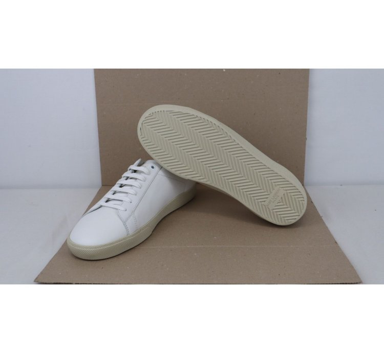 O1rshd1 Leather Court Classic Sneakers In White Black