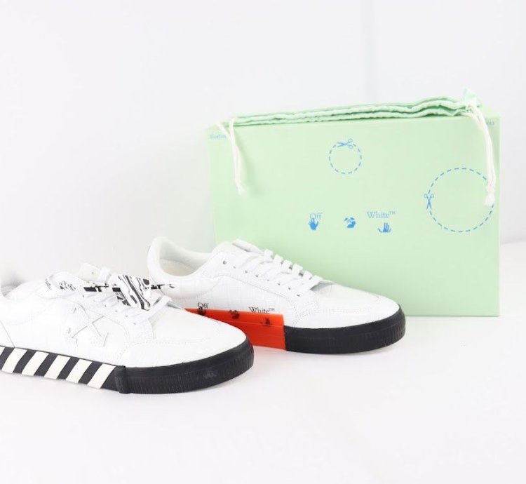 O1rshd1 Low Vulcanized Croco Leather Sneaker In White
