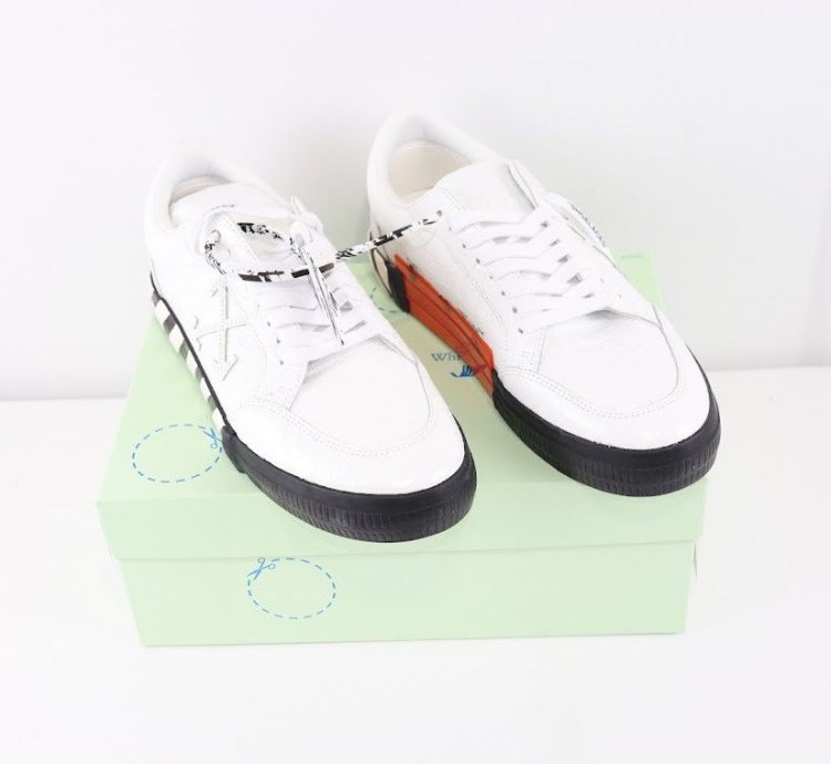 O1rshd1 Low Vulcanized Croco Leather Sneaker In White