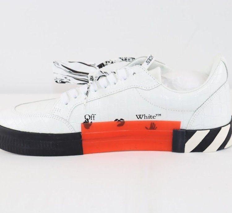 O1rshd1 Low Vulcanized Croco Leather Sneaker In White