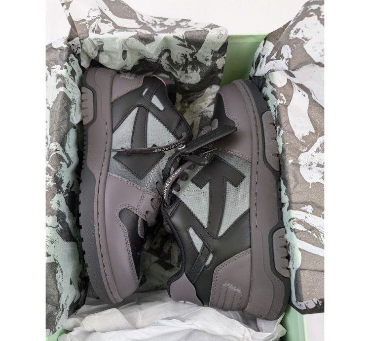 O1rshd1 Low-top Sneakers Out Of Office Lea Gradient Black