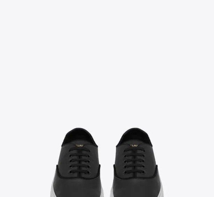 O1s1wg110724 Venice Sneakers In Leather In Black White