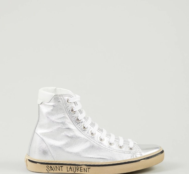 O1w1db10324 Street 05 Liver Moon Sneakers In Silver