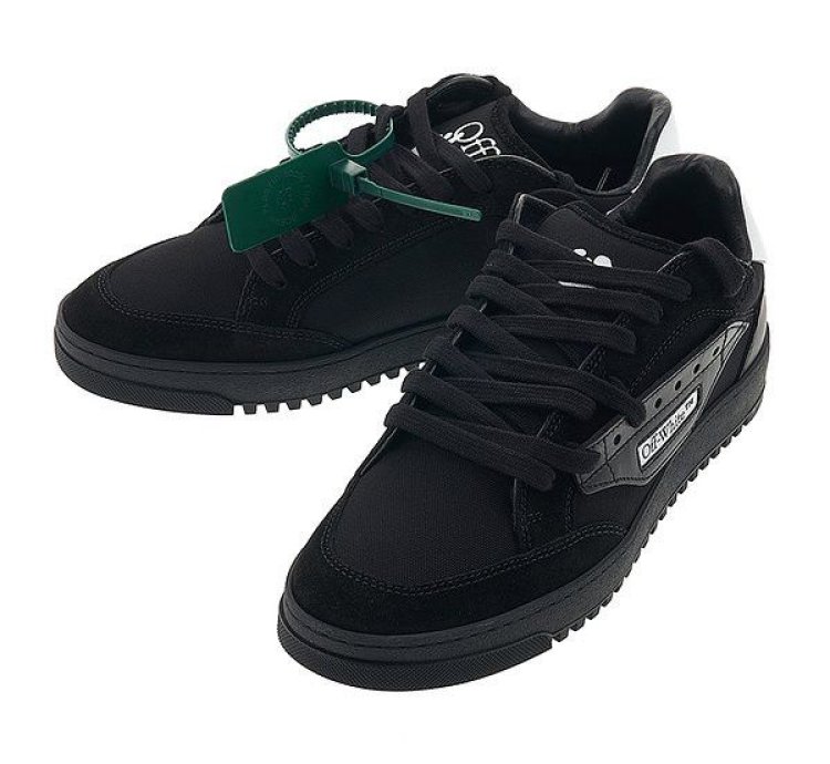 O1w1db10824 5 0 Sneaker In Black