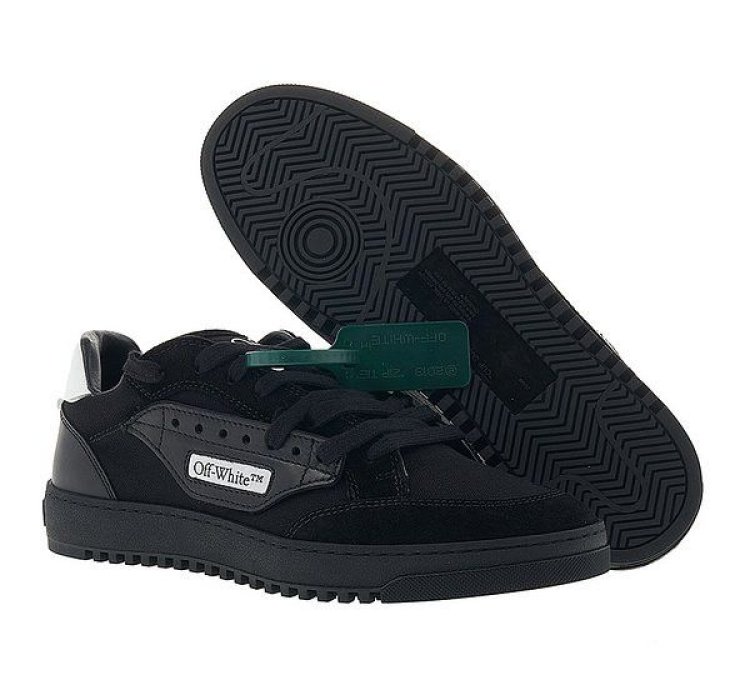 O1w1db10824 5 0 Sneaker In Black