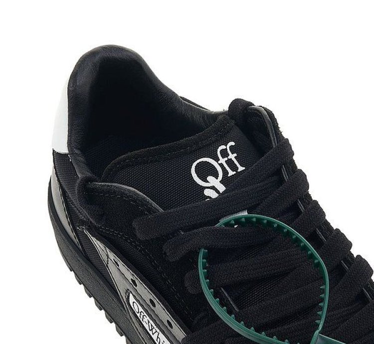 O1w1db10824 5 0 Sneaker In Black