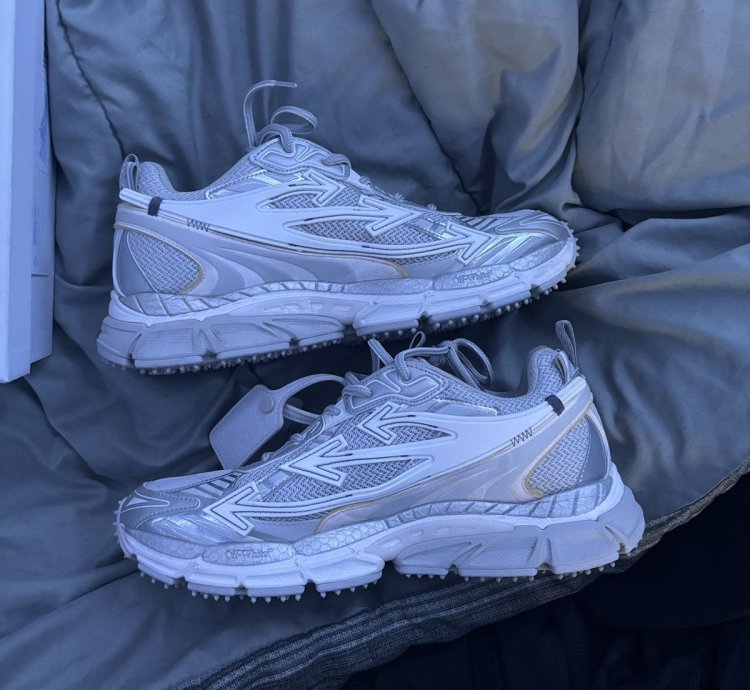 Off White - Be Right Back Sneaker men