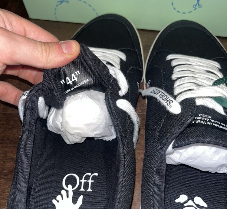 Off White Arrow Sneakers