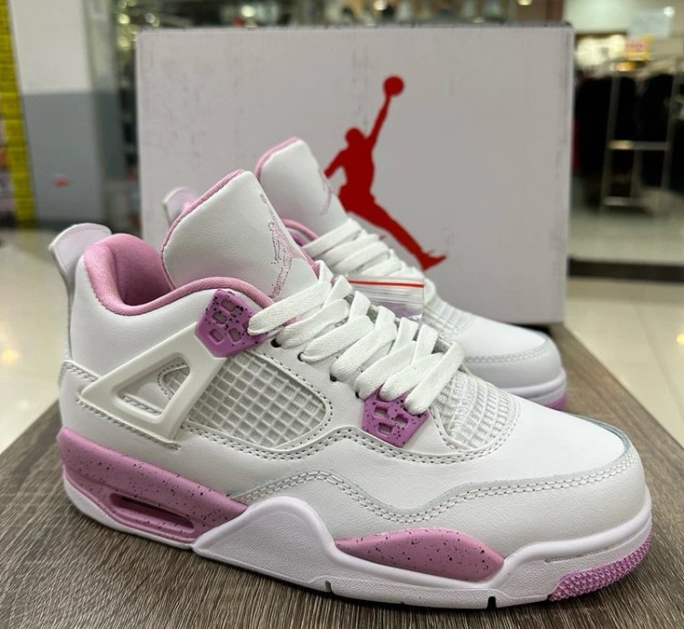 Jordan 4 Pink Oreo
