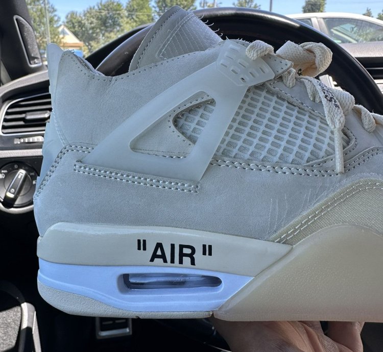 Off White Jordan 4