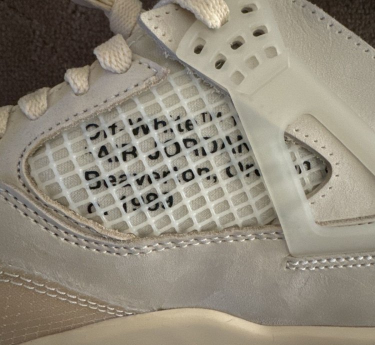 Off White Jordan 4