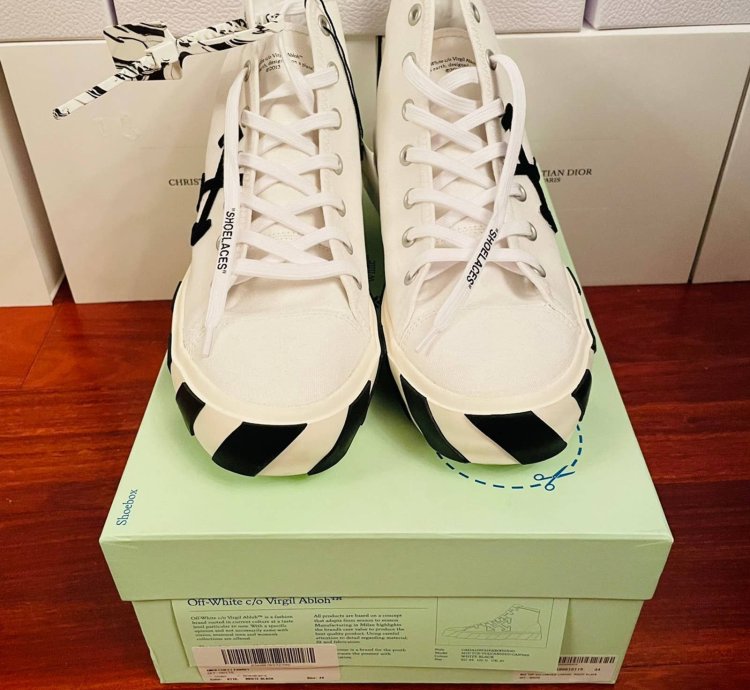 Off White Mid-top Sneakers - Vulcanized Shoes