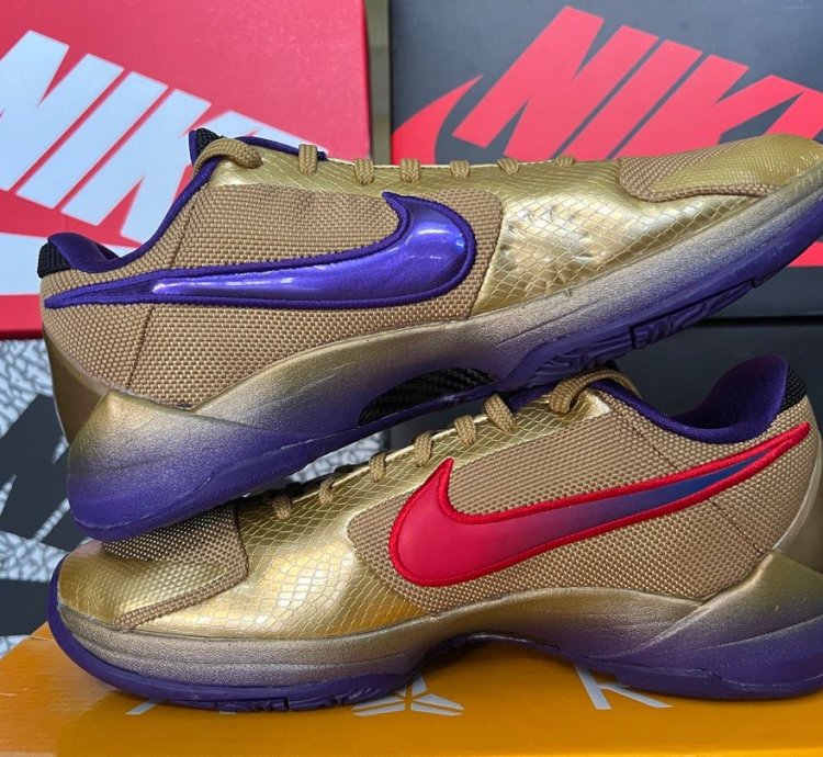 Undefeated X Nike Kobe 5 Protro Hall Of Fame