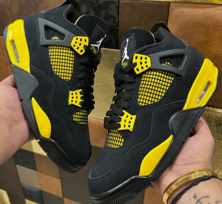 Jordan 4 Yellow Thunder
