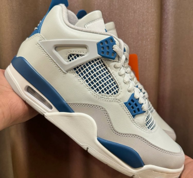 Jordan 4 Military Blue