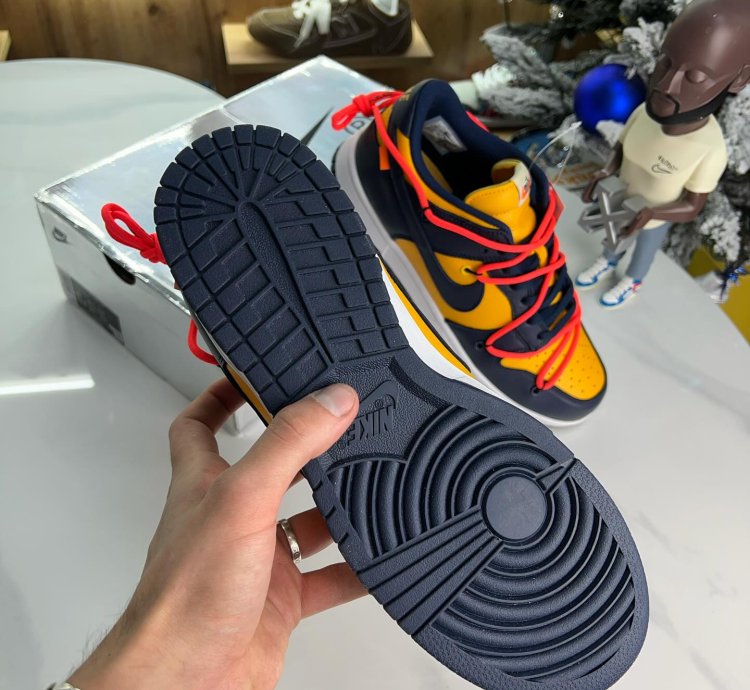 Nike Dunk Low X Off-white University Gold