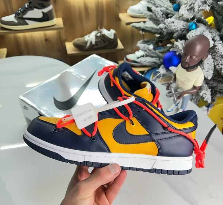 Nike Dunk Low X Off-white University Gold