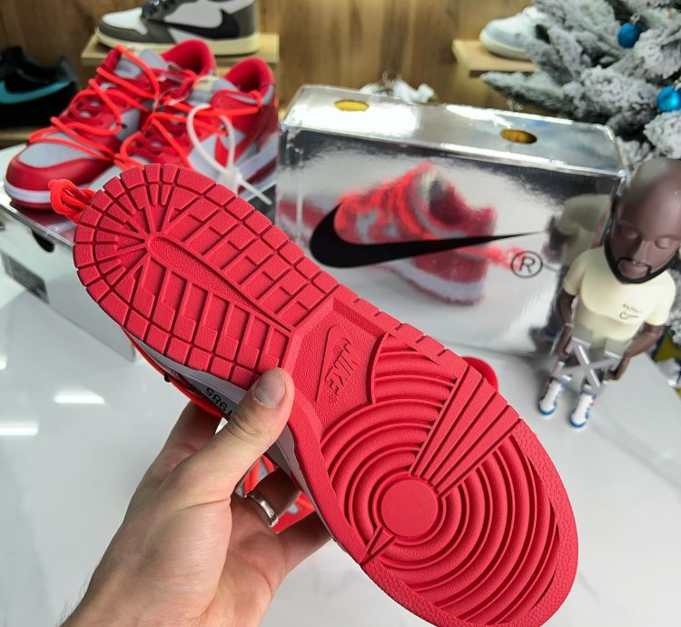 Off-white X Nike Dunk Low University Red