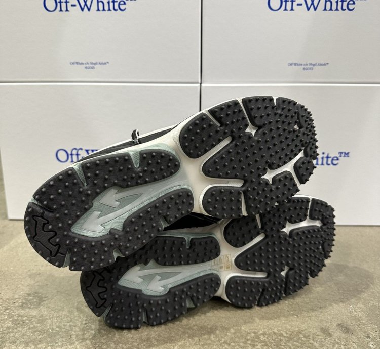 Off-white - Be Right Back Sneakers Light Grey Black